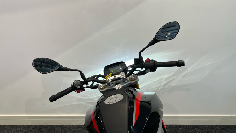 BMW G310 R ABS